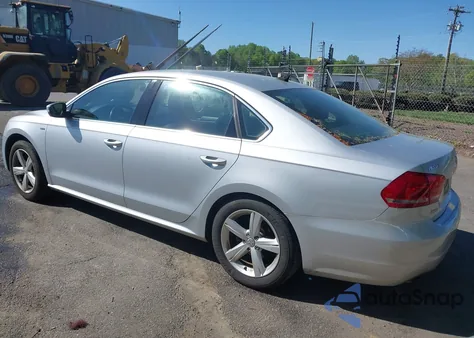 2015 Volkswagen Passat 1.8T Limited Edition из США, поврежденный, VIN 1VWAT7A37FC114062